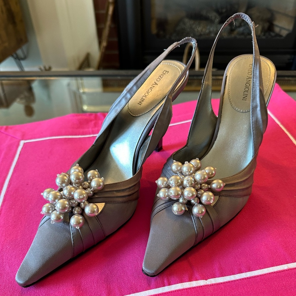 Enzo Angiolini pearl detail heels